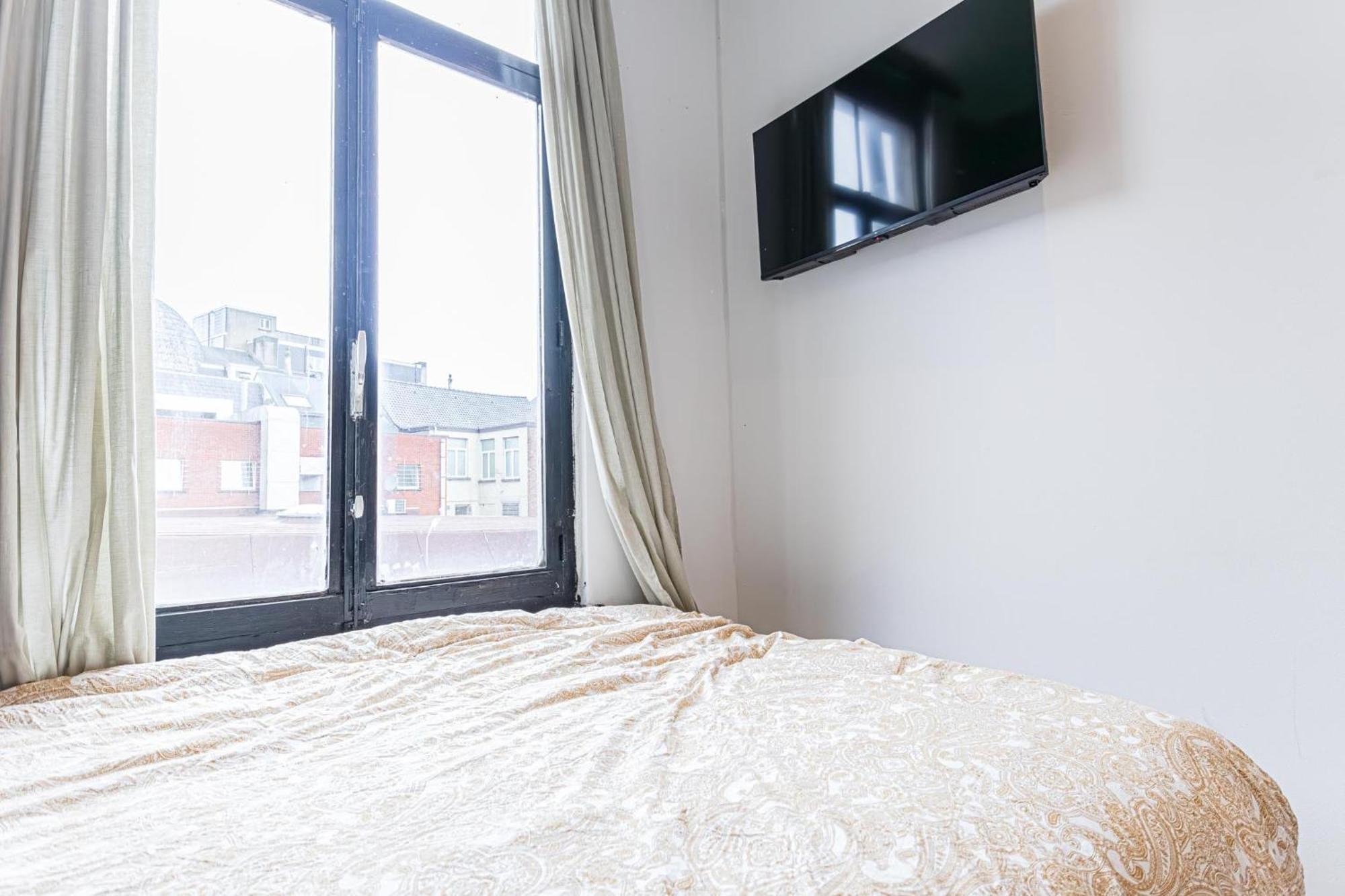 Spacious Shared 5Br Apt In The Heart Of Gent Zewnętrze zdjęcie